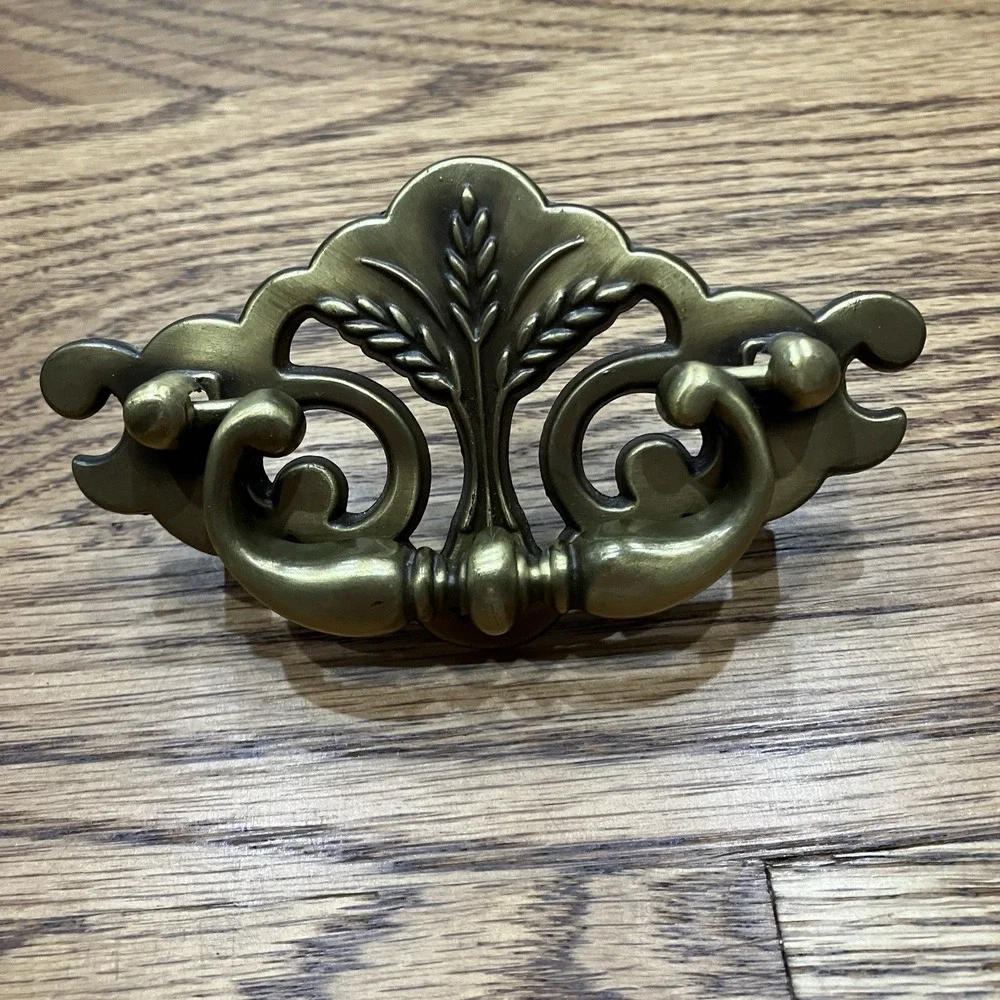 Set Of 6 Vintage Continental Brass Plated Drawer Pulls Wheat Pattern Salvaged